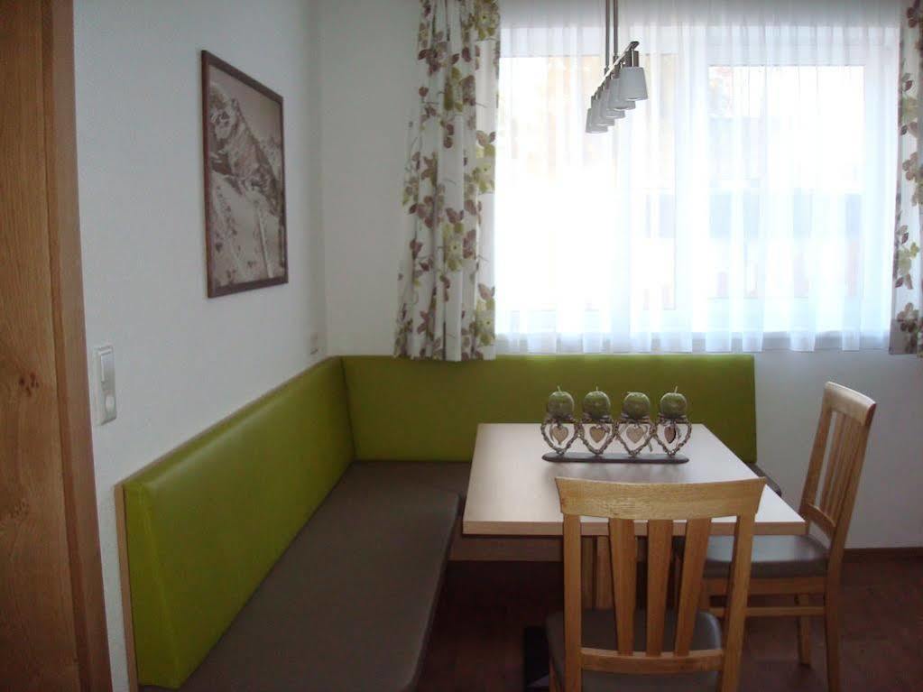 Apart Garni Sesvenna Ишгъл Екстериор снимка